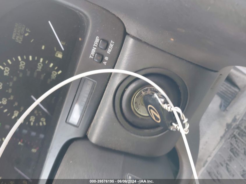 1992 Lexus Ls 400 VIN: JT8UF11E5N0140714 Lot: 39576195