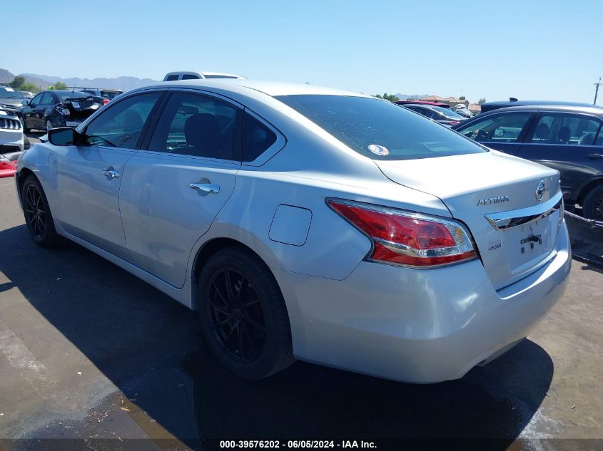 2015 Nissan Altima 2.5 S VIN: 1N4AL3AP2FN334332 Lot: 39576202