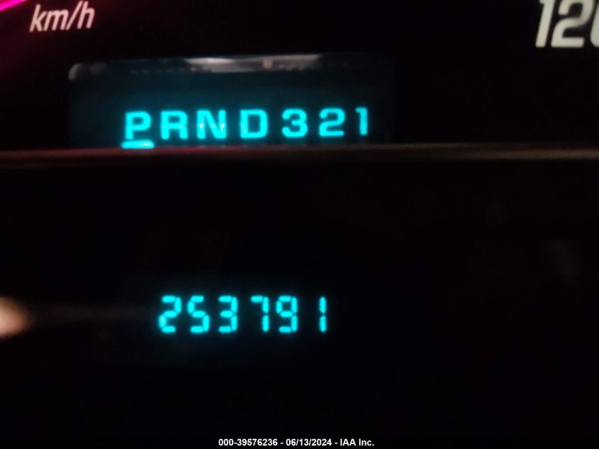 2005 GMC Envoy Sle VIN: 1GKDS13SX52312745 Lot: 39576236