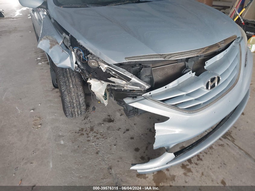 2013 HYUNDAI SONATA GLS - 5NPEB4AC6DH661718