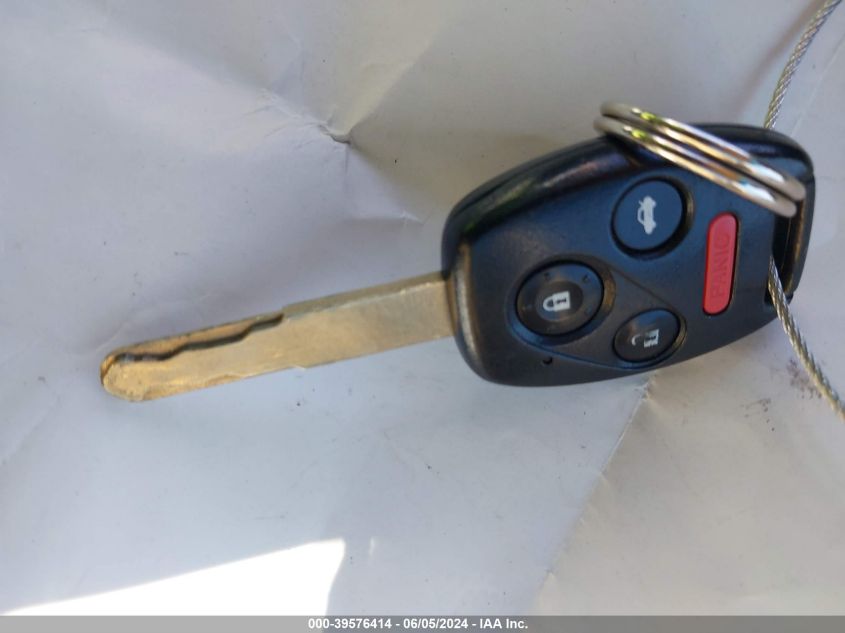 2004 Honda Accord 3.0 Ex VIN: 1HGCM66824A051230 Lot: 39576414