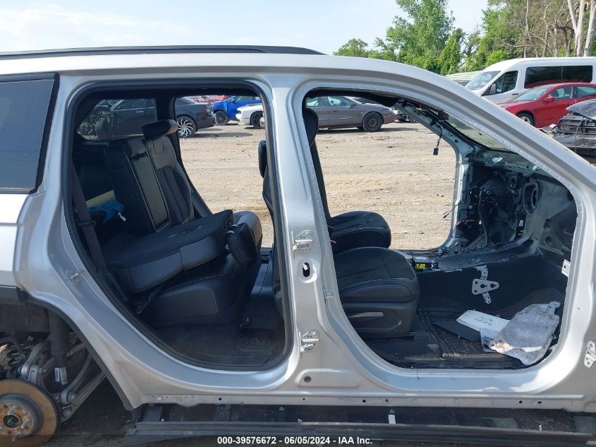 VIN 1C4RJHAG4PC642888 2023 JEEP GRAND CHEROKEE LAREDO/ALTITUDE