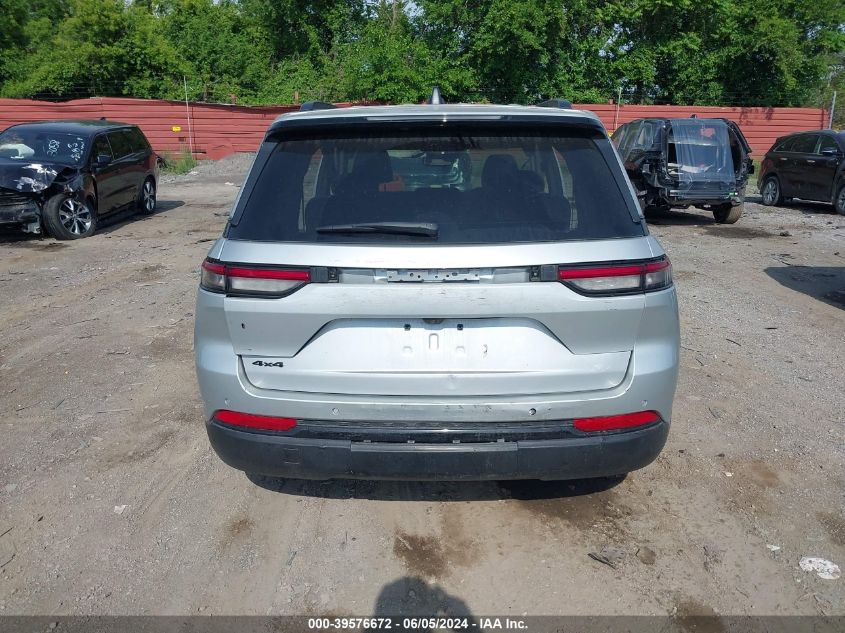VIN 1C4RJHAG4PC642888 2023 JEEP GRAND CHEROKEE LAREDO/ALTITUDE