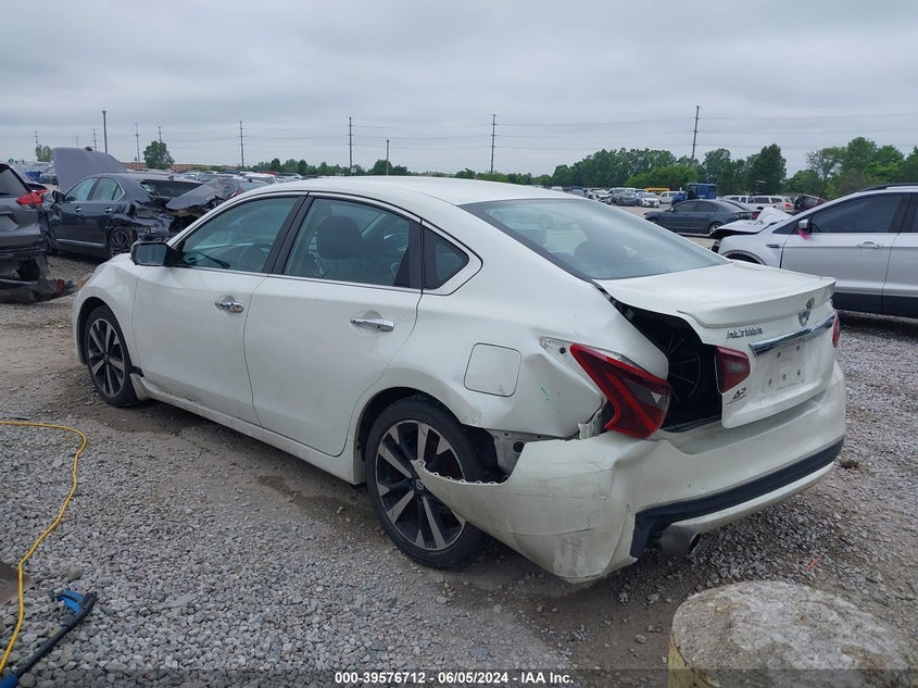 VIN 1N4AL3AP1JC140590 2018 NISSAN ALTIMA 2.5 SR