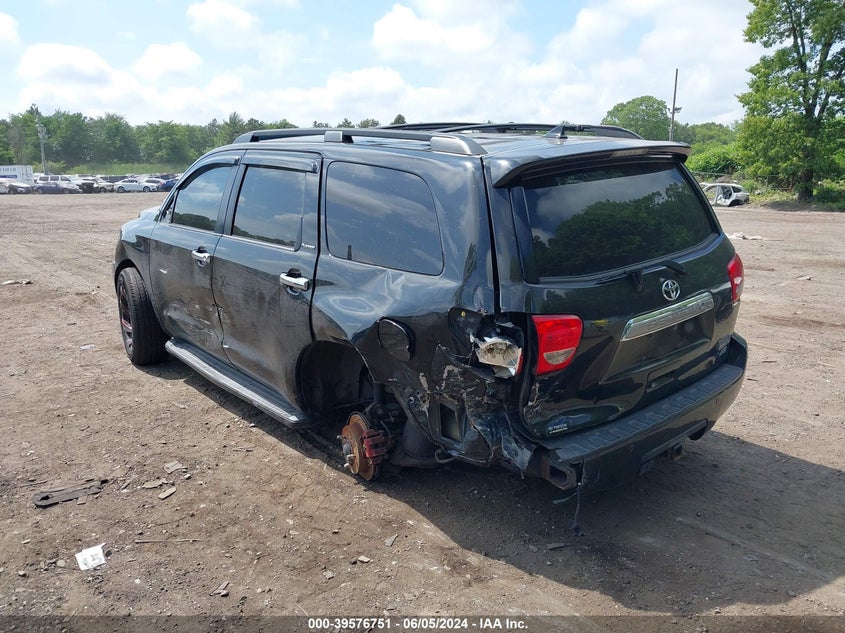 2011 Toyota Sequoia Platinum 5.7L V8 VIN: 5TDDW5G14BS050640 Lot: 39576751