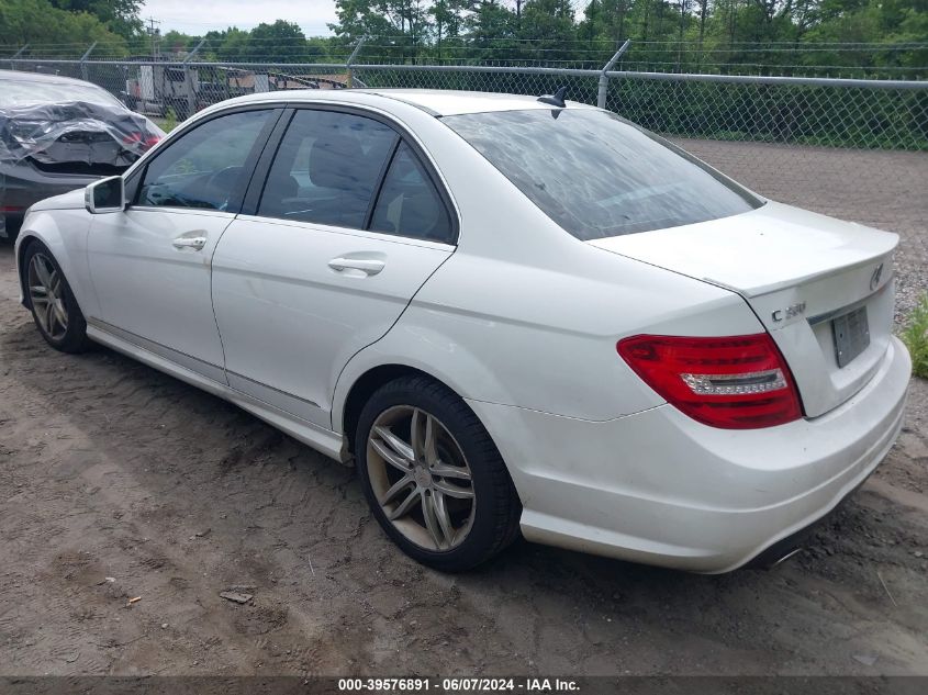 2013 Mercedes-Benz C 300 Luxury 4Matic/Sport 4Matic VIN: WDDGF8AB9DR280259 Lot: 39576891