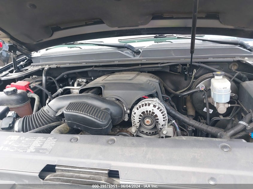 2014 Chevrolet Tahoe Lt VIN: 1GNSKBE00ER148022 Lot: 39576951