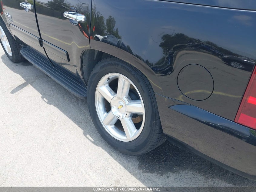 2014 Chevrolet Tahoe Lt VIN: 1GNSKBE00ER148022 Lot: 39576951