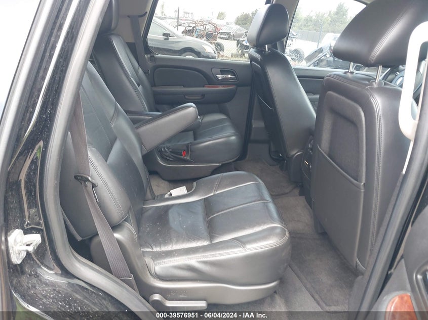 2014 Chevrolet Tahoe Lt VIN: 1GNSKBE00ER148022 Lot: 39576951