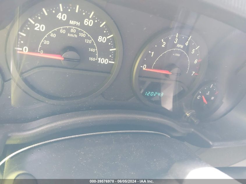 2007 Jeep Wrangler X VIN: 1J4FA24117L227027 Lot: 39576978