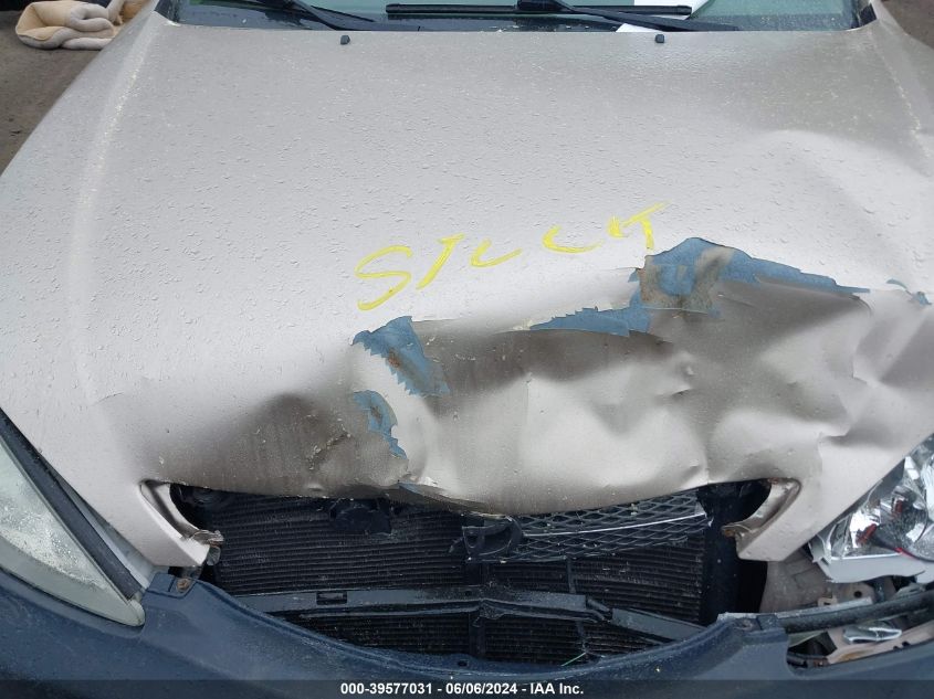 2004 Toyota Camry Le VIN: 4T1BE32K94U855235 Lot: 39577031