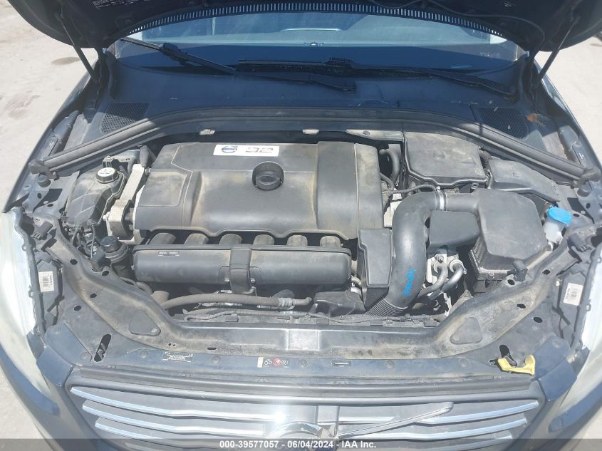 2015 Volvo Xc60 3.2 Premier VIN: YV4940RB6F2612617 Lot: 39577057