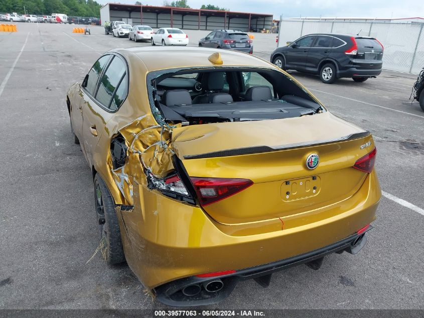 2022 Alfa Romeo Giulia Quadrifoglio Rwd VIN: ZARFAMEV6N7666836 Lot: 39577063
