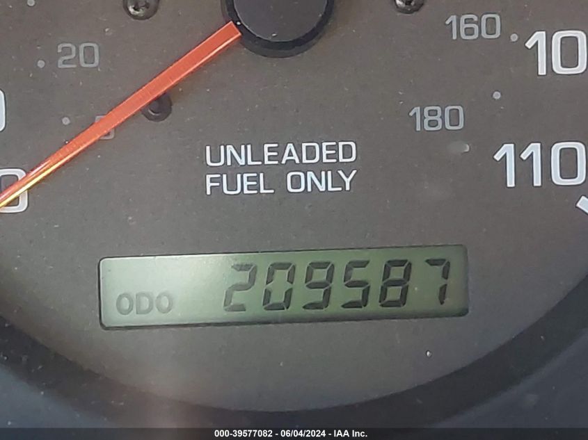 2000 Nissan Xterra Se/Xe VIN: 5N1ED28YXYC587619 Lot: 39577082