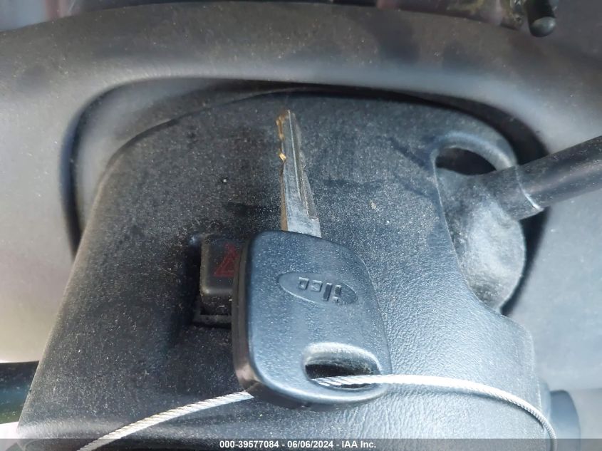 2001 Ford F-150 Xl/Xlt VIN: 1FTZF17241NB81207 Lot: 39577084