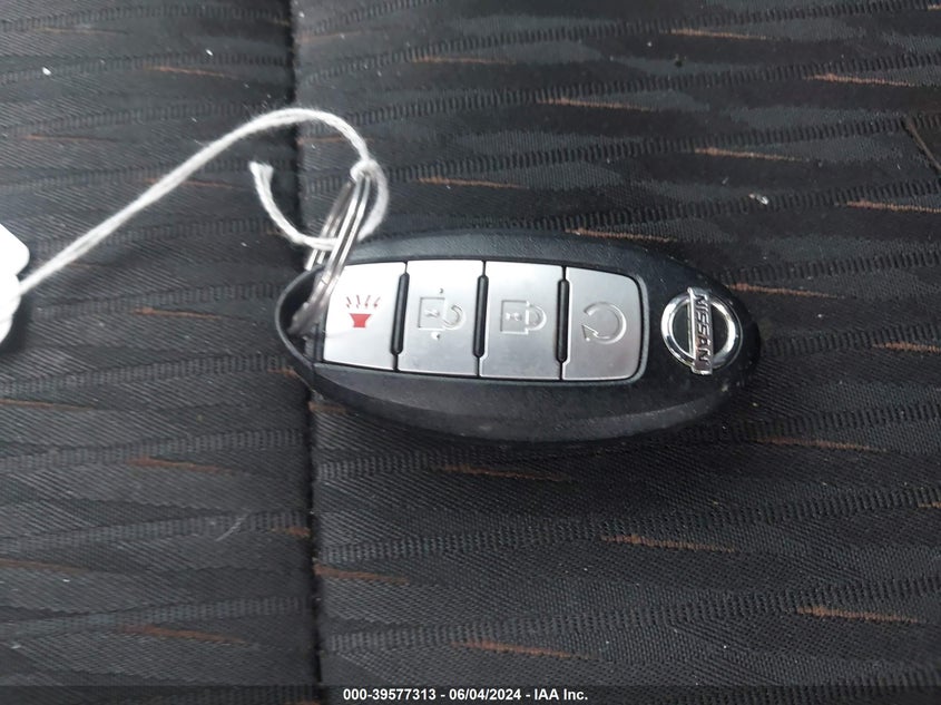 2017 Nissan Rogue Sv VIN: 5N1AT2MV1HC808165 Lot: 39577313