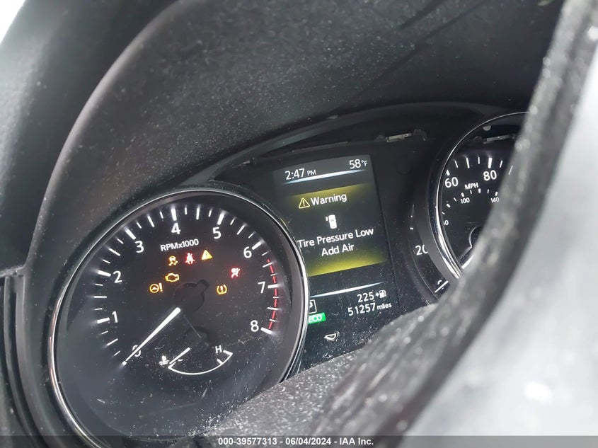 2017 Nissan Rogue Sv VIN: 5N1AT2MV1HC808165 Lot: 39577313