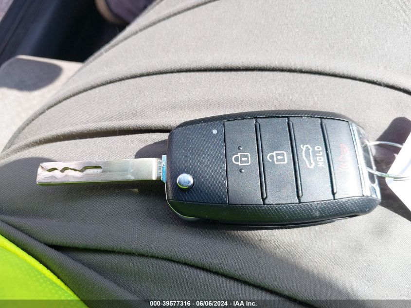 2016 Kia Optima Lx VIN: 5XXGT4L32GG018981 Lot: 39577316