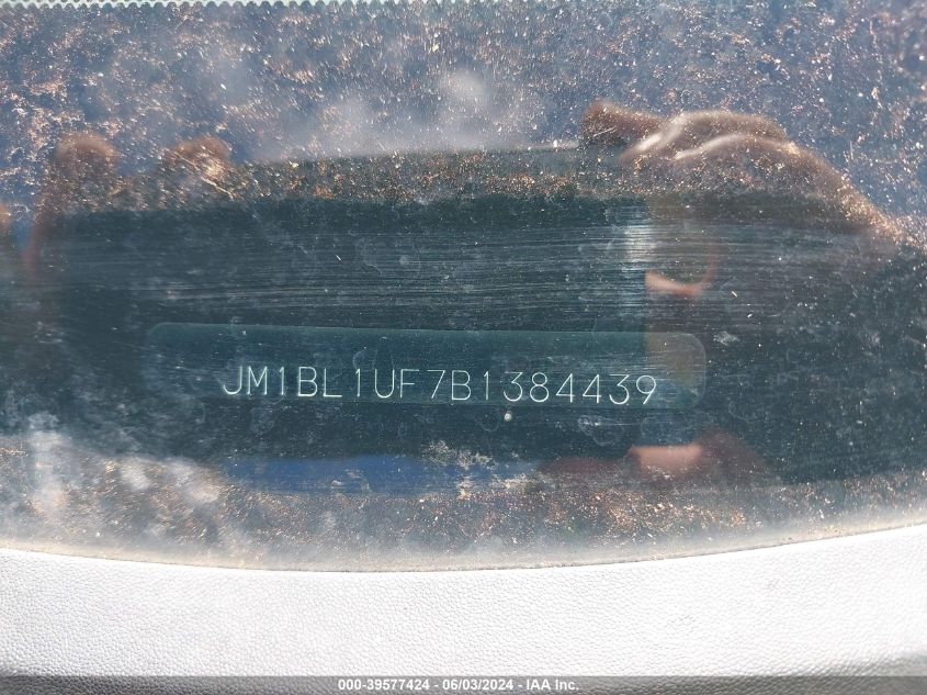 2011 Mazda Mazda3 I Sport VIN: JM1BL1UF7B1384439 Lot: 39577424