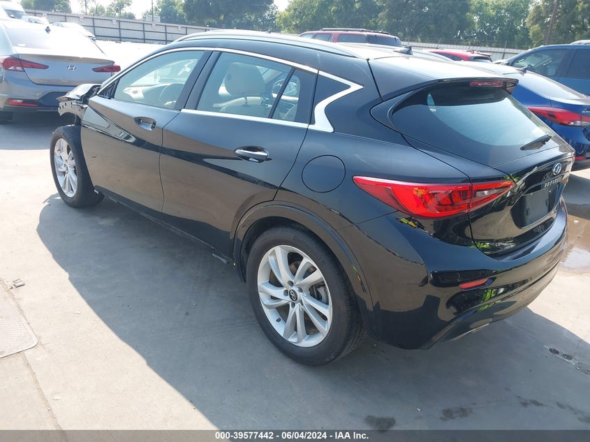 2018 Infiniti Qx30 Luxe VIN: SJKCH5CP7JA004776 Lot: 39577442