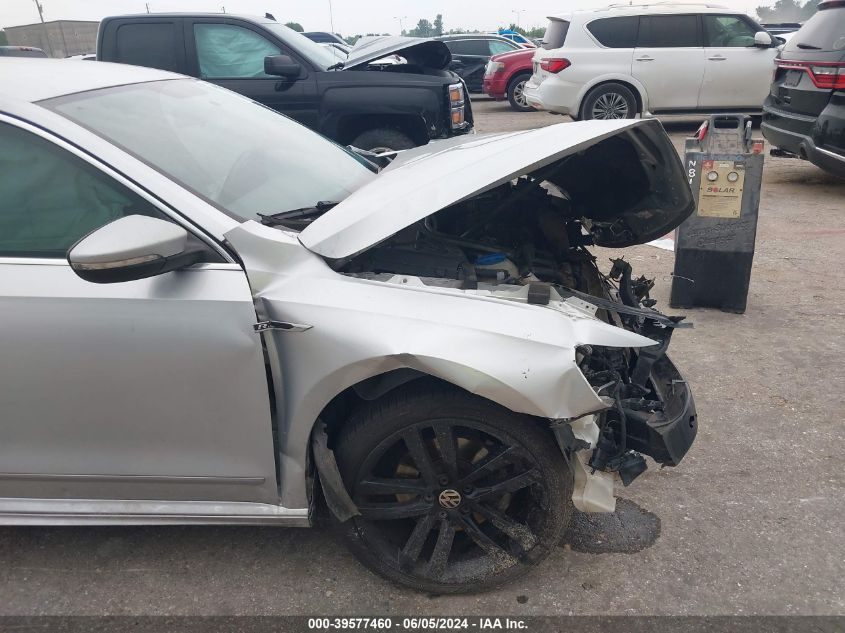 2017 Volkswagen Passat 1.8T R-Line VIN: 1VWDT7A38HC007733 Lot: 39577460