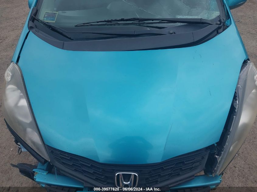 2013 Honda Fit Sport VIN: JHMGE8H54DC046447 Lot: 39577620