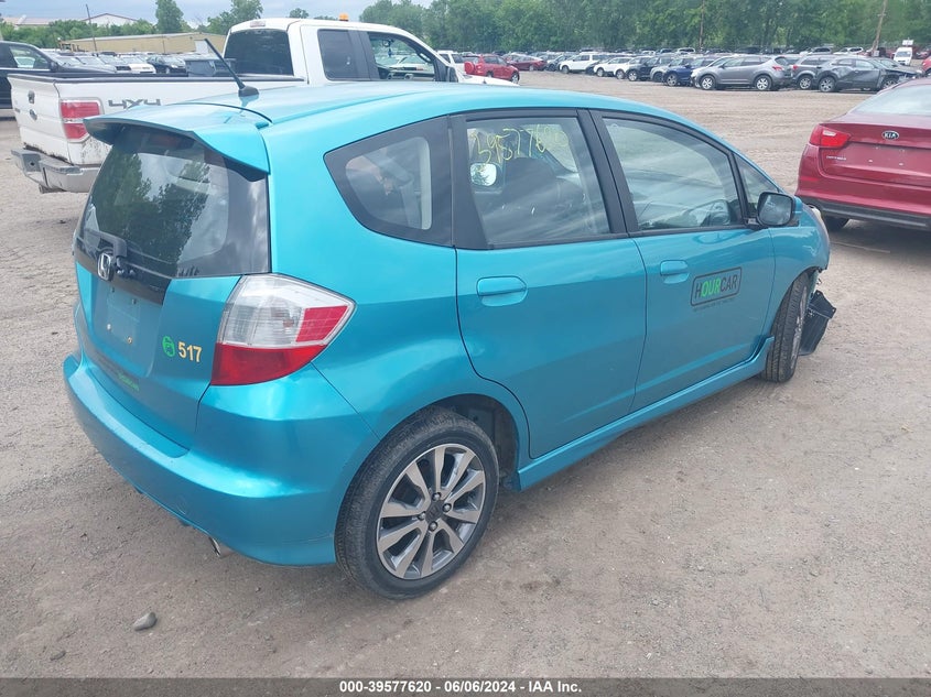 2013 HONDA FIT SPORT - JHMGE8H54DC046447