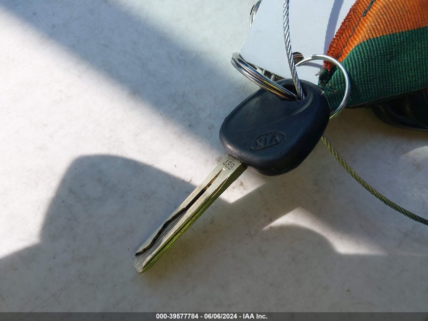 2011 Kia Sorento Lx V6 VIN: 5XYKT4A28BG164665 Lot: 39577784