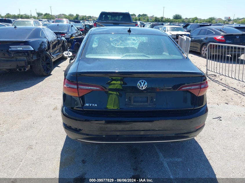 2019 Volkswagen Jetta 1.4T R-Line/1.4T S/1.4T Se VIN: 3VWCB7BU3KM187246 Lot: 39577829
