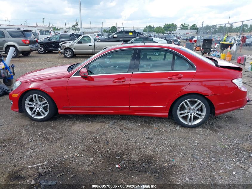 2012 Mercedes-Benz C 300 Luxury 4Matic/Sport 4Matic VIN: WDDGF8BB0CA719828 Lot: 39578006