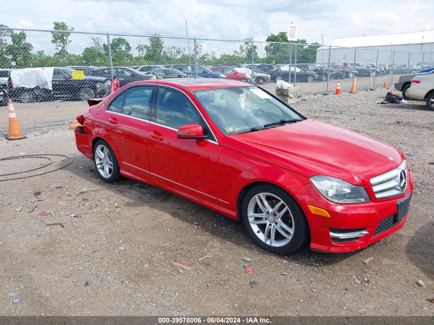 2012 Mercedes-Benz C 300 Luxury 4Matic/Sport 4Matic VIN: WDDGF8BB0CA719828 Lot: 39578006