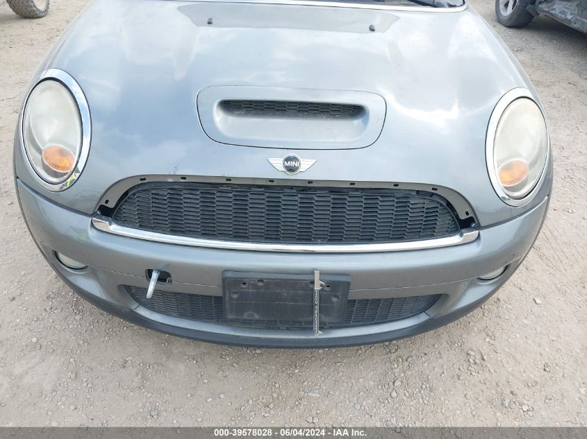 2010 Mini Cooper S VIN: WMWMF7C57ATZ72420 Lot: 39578028