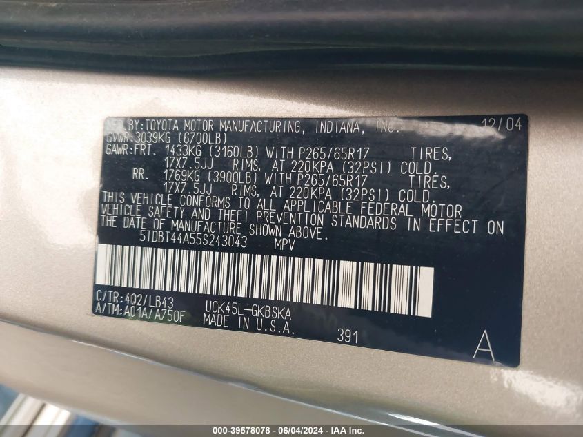 2005 Toyota Sequoia Sr5 V8 VIN: 5TDBT44A55S243043 Lot: 39578078