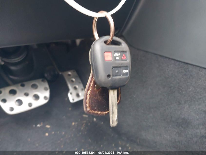 2003 Lexus Is 300 VIN: JTHBD192130076367 Lot: 39578201