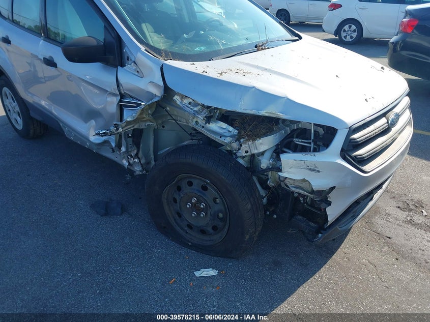 2017 Ford Escape S VIN: 1FMCU0F74HUE17563 Lot: 39578215