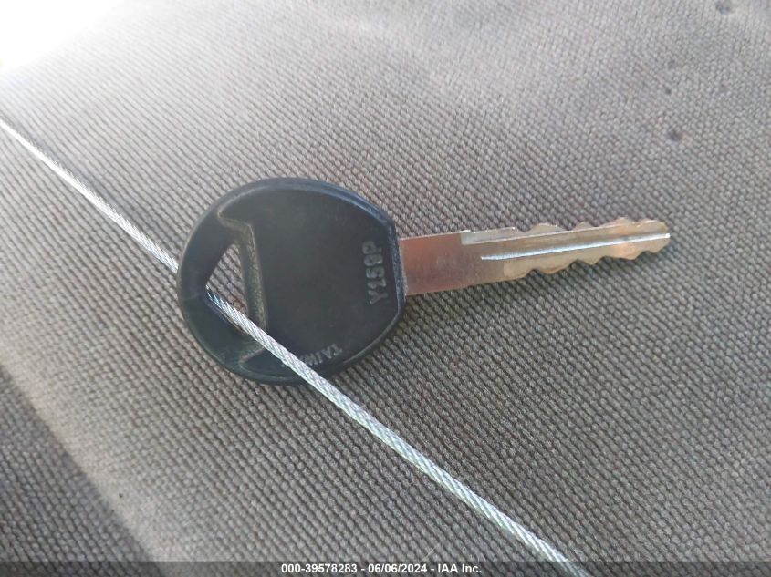 2003 Chevrolet Tahoe Ls VIN: 1GNEC13V23R150838 Lot: 39578283