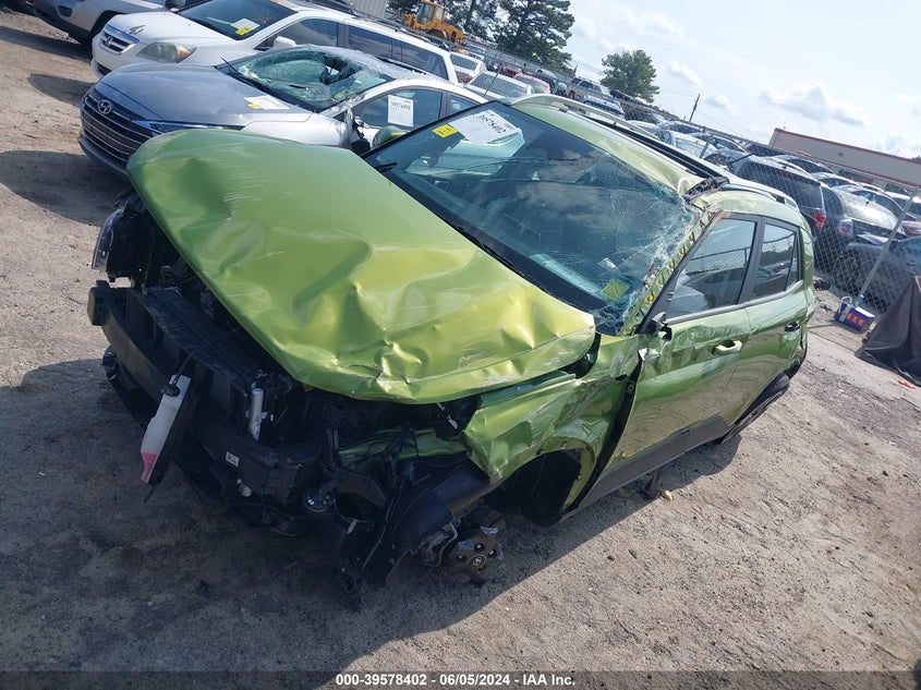 2023 Hyundai Venue Sel VIN: KMHRC8A33PU272899 Lot: 39578402