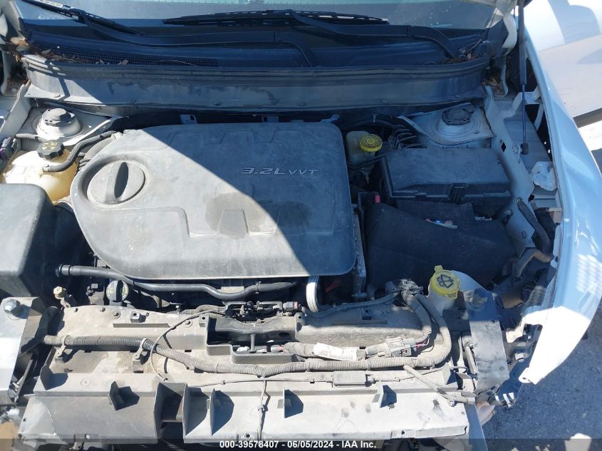 2014 Jeep Cherokee Latitude VIN: 1C4PJLCS5EW105888 Lot: 39578407