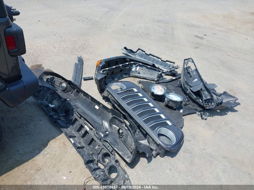 2020 Jeep Wrangler Unlimited Sahara 4X4 VIN: 1C4HJXEG9LW137762 Lot: 39578657