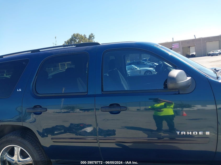 2007 Chevrolet Tahoe Ls VIN: 1GNFC13J77J127870 Lot: 39578772