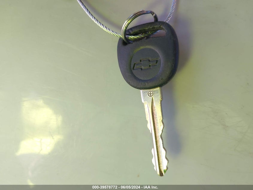 2007 Chevrolet Tahoe Ls VIN: 1GNFC13J77J127870 Lot: 39578772