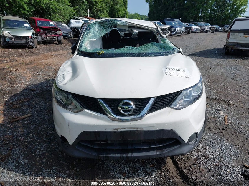 2017 Nissan Rogue Sport S VIN: JN1BJ1CP5HW011785 Lot: 39578828