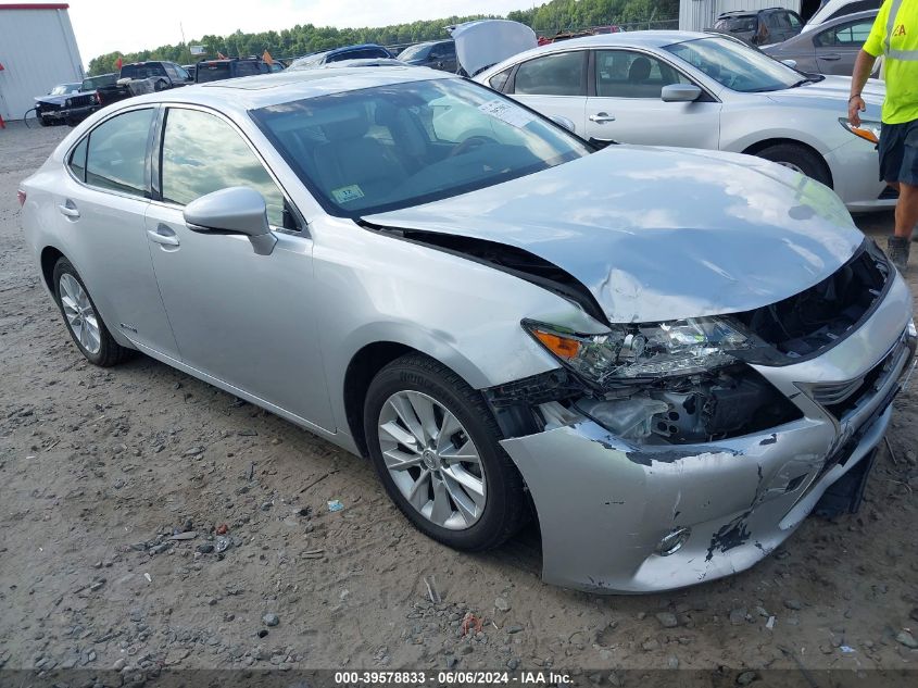 VIN JTHBW1GGXD2031099 2013 Lexus ES, 300H no.1