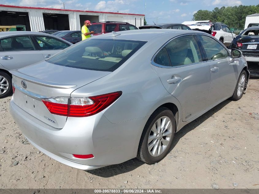 VIN JTHBW1GGXD2031099 2013 Lexus ES, 300H no.4