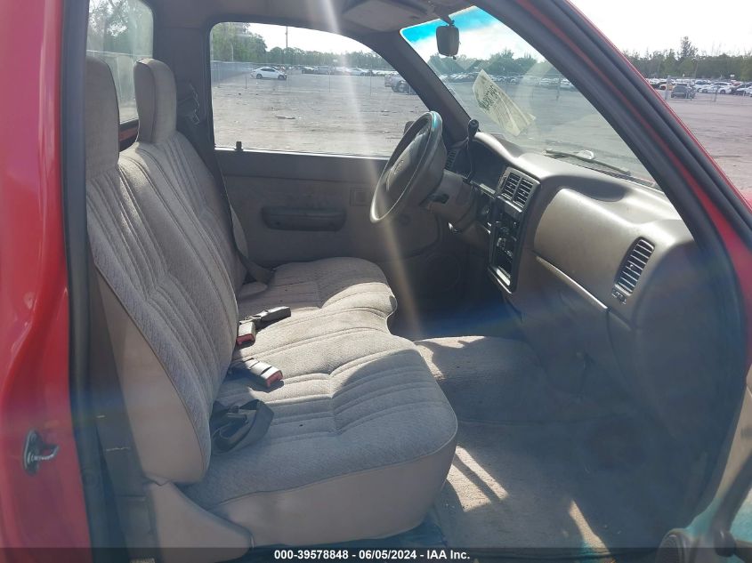 1996 Toyota Tacoma VIN: 4TANL42NXTZ215958 Lot: 39578848