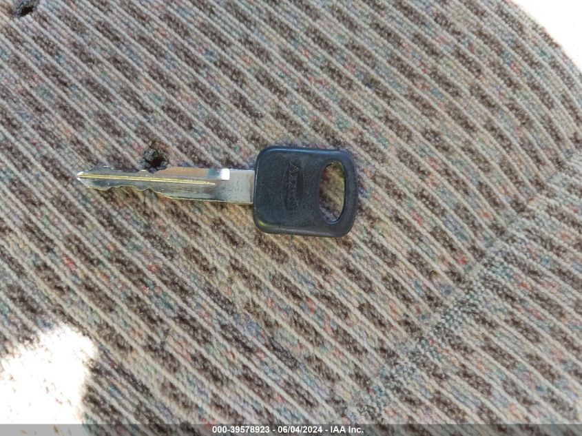 1998 Ford F-150 Lariat/Standard/Xl/Xlt VIN: 1FTDX1769WNA07246 Lot: 39578923