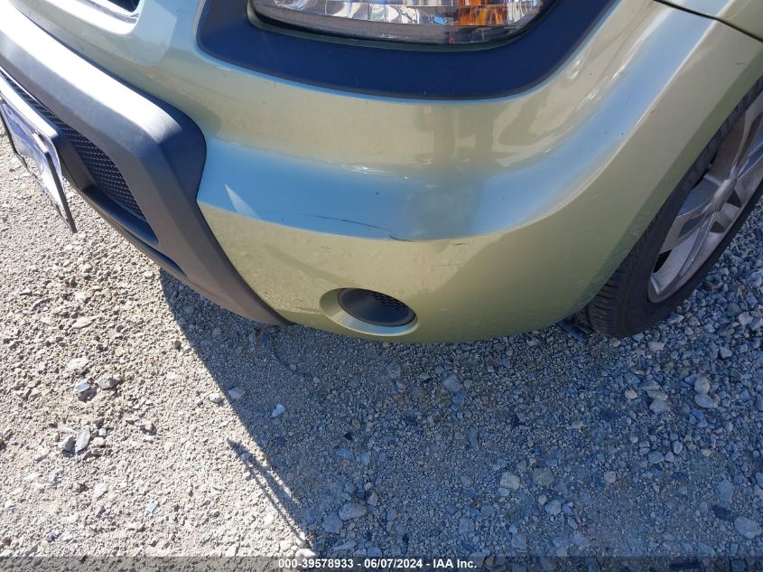 2011 Kia Soul + VIN: KNDJT2A20B7237024 Lot: 39578933