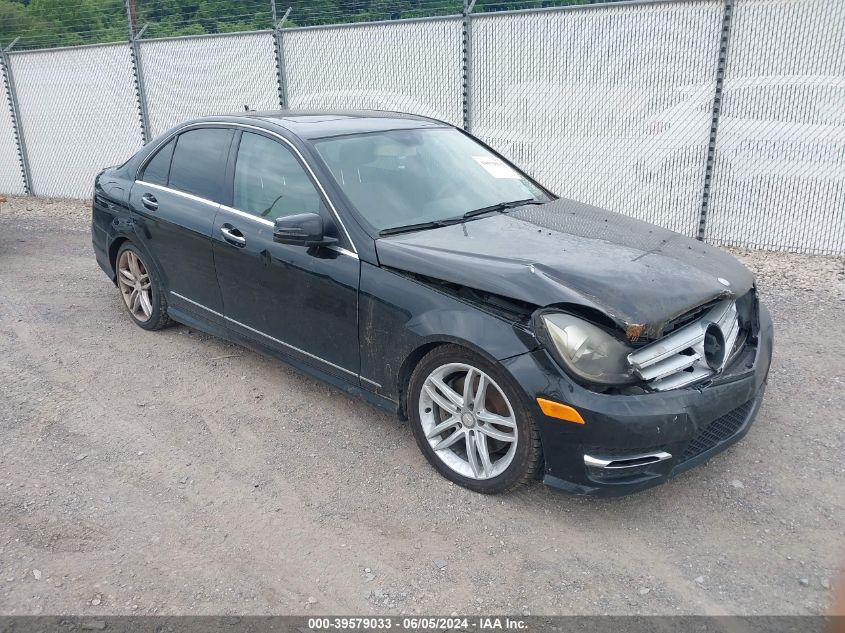 2013 Mercedes-Benz C 300 Luxury 4Matic/Sport 4Matic VIN: WDDGF8ABXDR272770 Lot: 39579033