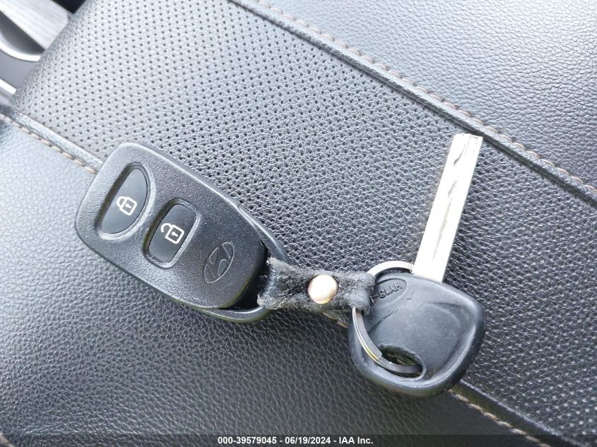 2017 Hyundai Accent Se VIN: KMHCT4AE2HU355676 Lot: 39579045