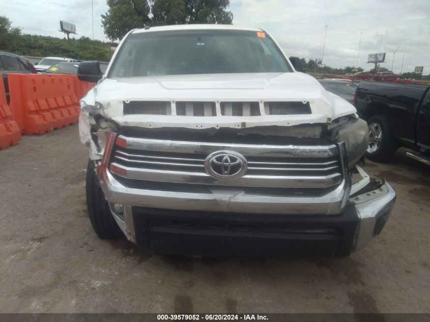 2017 Toyota Tundra Sr5 5.7L V8 VIN: 5TFDW5F19HX635587 Lot: 39579052